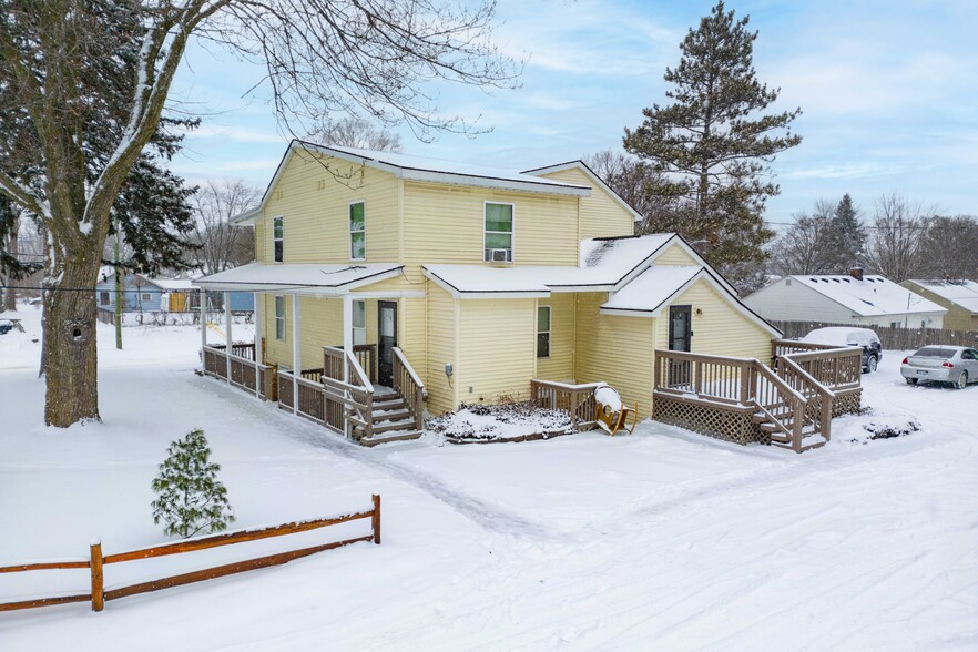 More Photos Of 568 E Columbia Ave, Pontiac Apartments For Sale