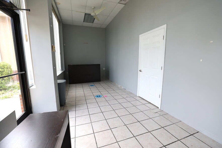 More Photos Of 508 Main St, Spotswood Storefront For Sale