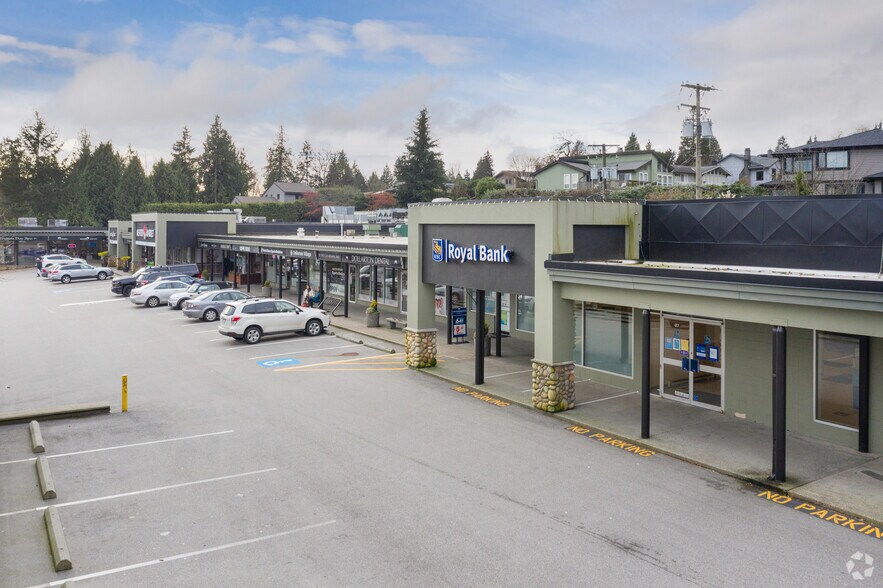 More Photos Of 383-477 Dollarton Hwy, North Vancouver Storefront For Lease