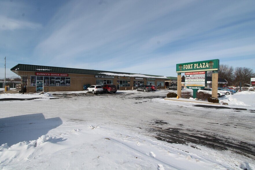 More Photos Of 1220 Janesville Ave, Fort Atkinson Storefront For Sale