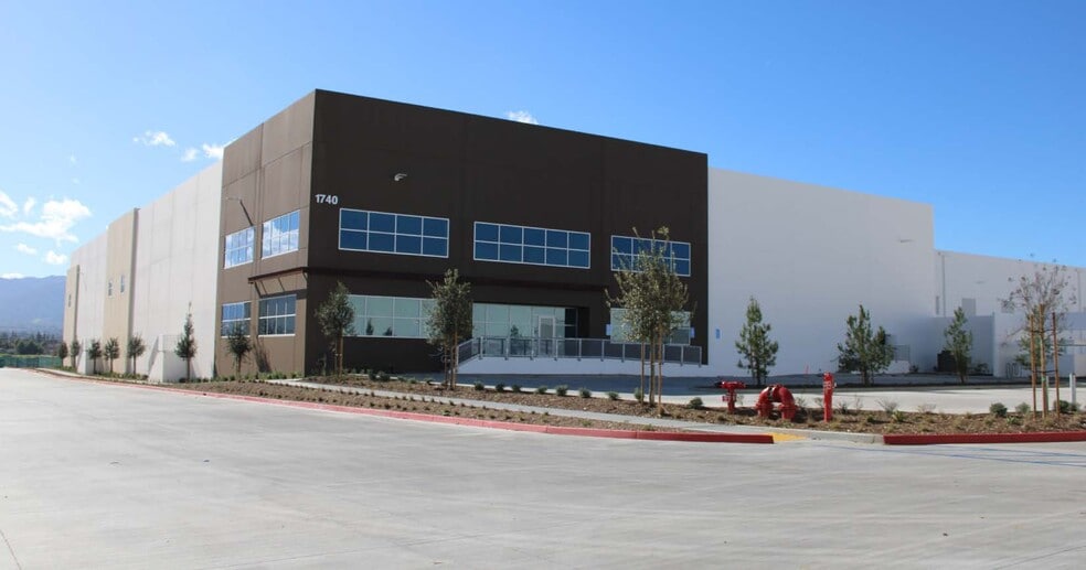 More Photos Of Palomino Ranch, Norco Unknown For Lease