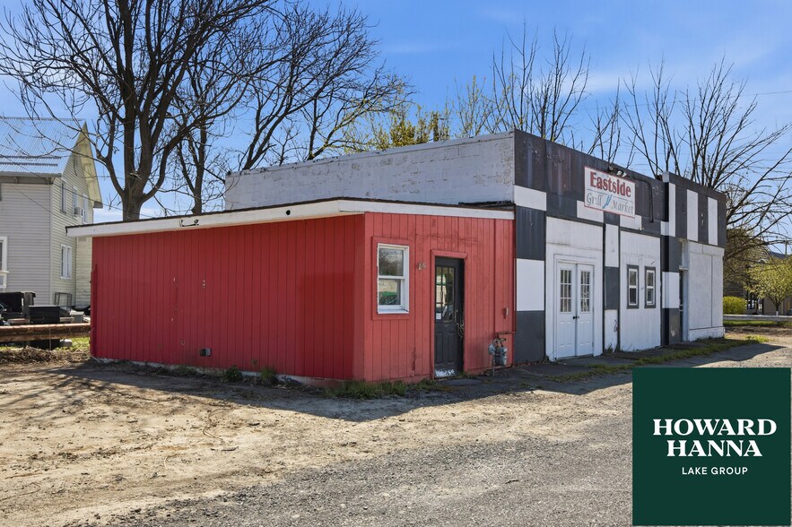 Primary Photo Of 206 Lake St, Penn Yan Land For Sale