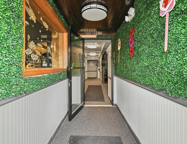 More Photos Of 2080 Milford Rd, East Stroudsburg Restaurant For Lease