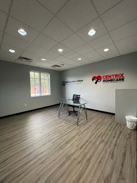 More Photos Of 3905 Johns Creek Ct, Suwanee Medical For Lease