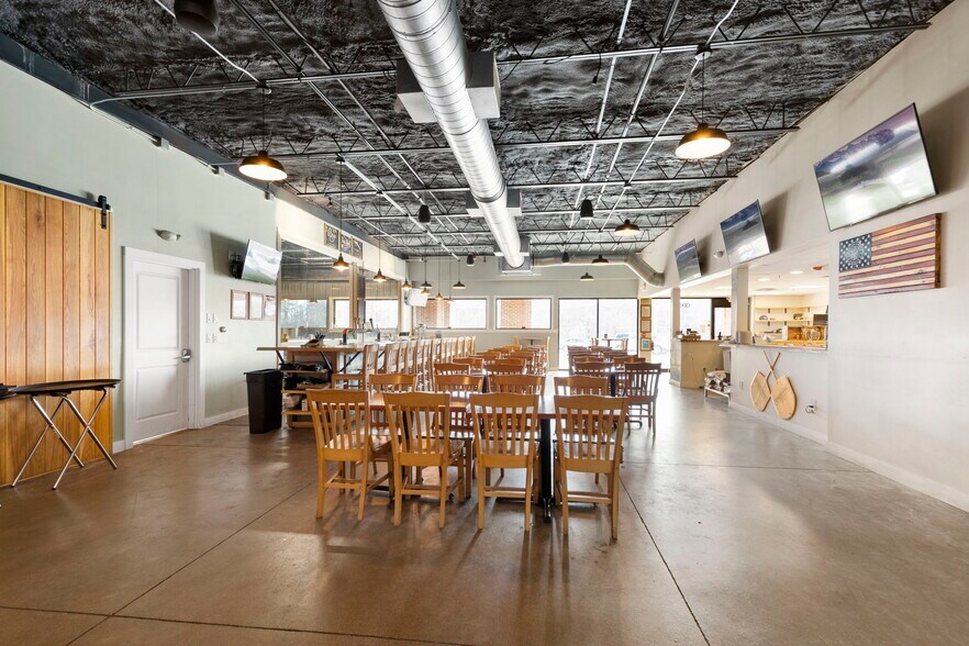 More Photos Of 8 Somersworth Plz, Somersworth Storefront For Sale