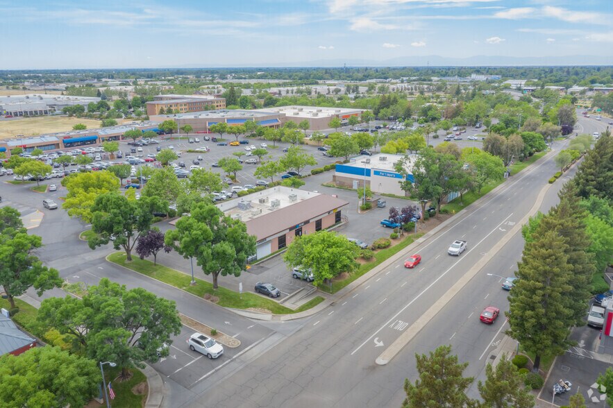 More Photos Of 1947 E 20th St, Chico Freestanding For Sale