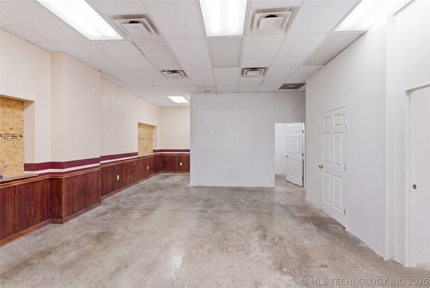 More Photos Of 6151 Tecumseh st, Tulsa Restaurant For Sale