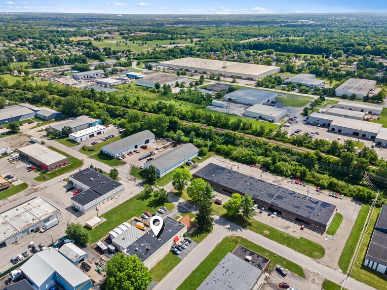 More Photos Of 8180 Country Club Pl, Indianapolis Warehouse For Lease
