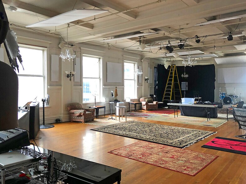 More Photos Of 918 SW Yamhill St, Portland Office For Lease