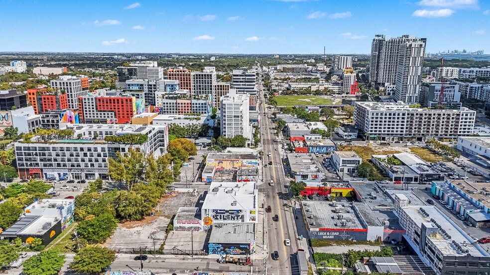 More Photos Of 2500 N Miami Ave, Miami Light Distribution For Sale