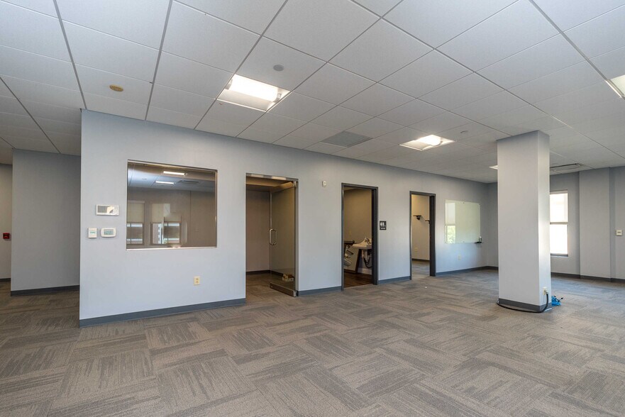 More Photos Of 574 Main St, Bethlehem Storefront Retail Office For Sale