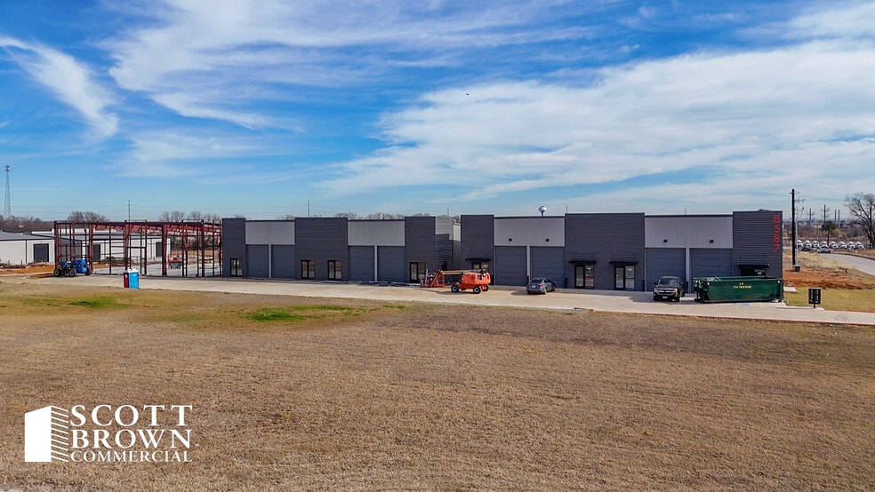 More Photos Of 8587 Stewart Rd, Aubrey Unknown For Lease