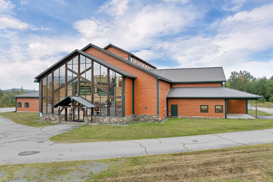 More Photos Of 149 State St, Groveton Freestanding For Sale