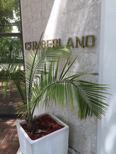 More Photos Of 800 E Broward Blvd, Fort Lauderdale Office For Sale