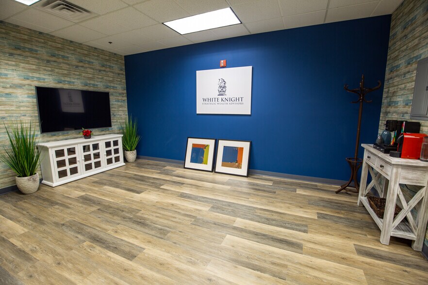 More Photos Of 100 Canal Pointe Blvd, Princeton Medical For Lease