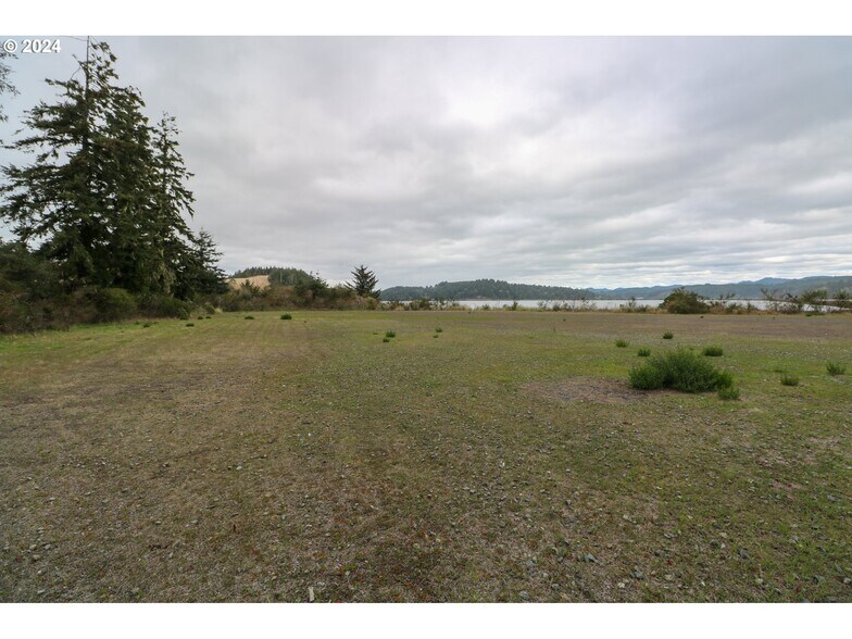More Photos Of 92851 Trans Pacific Pkwy, North Bend Land For Sale