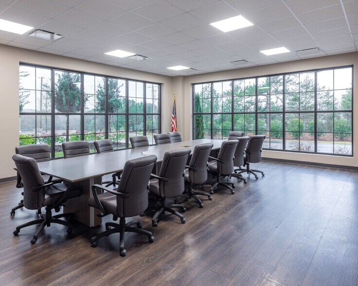 More Photos Of 865 Speedway Blvd, Lincoln Office For Sale