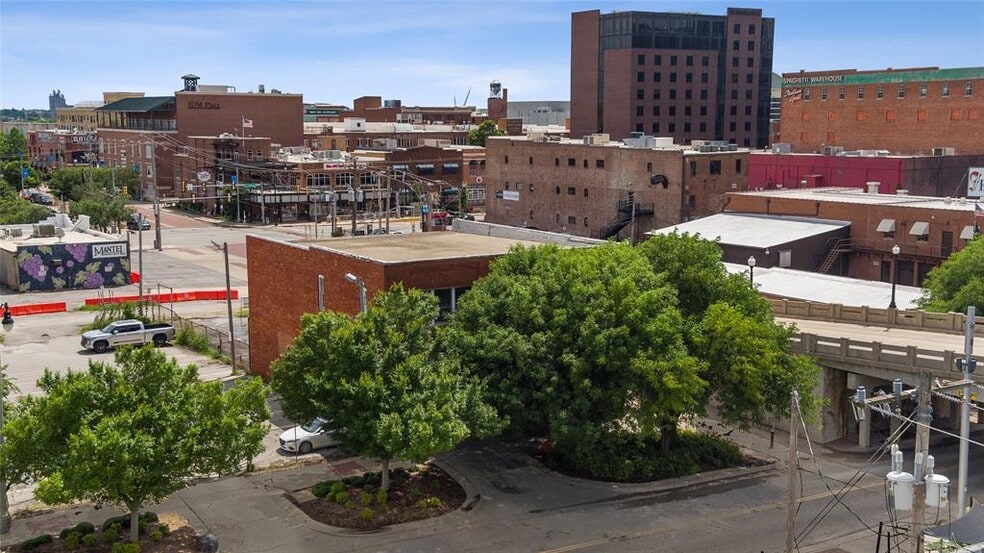 More Photos Of 200 E Main St, Oklahoma City Manufacturing For Sale