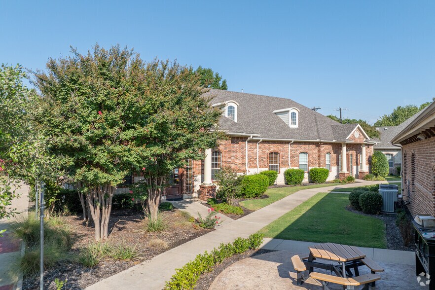 More Photos Of 3201 Cross Timbers Rd, Flower Mound Medical For Sale