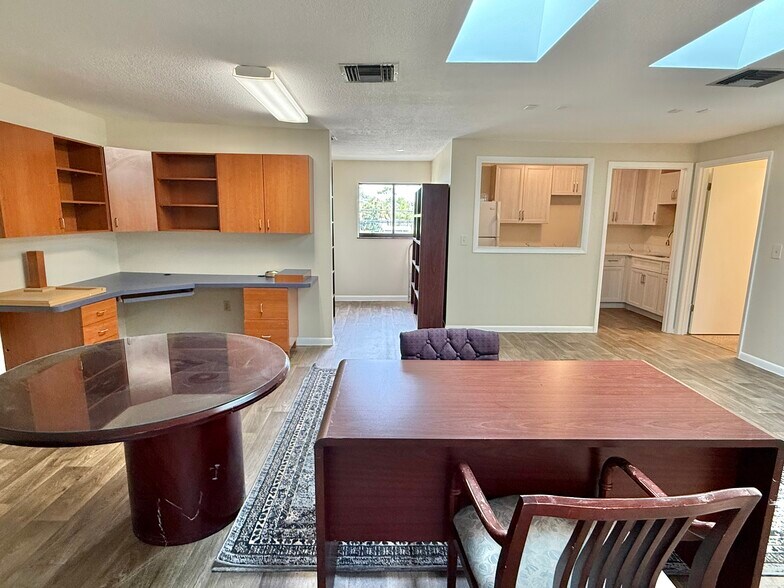 More Photos Of 442 4th Ave, Indialantic Office For Lease