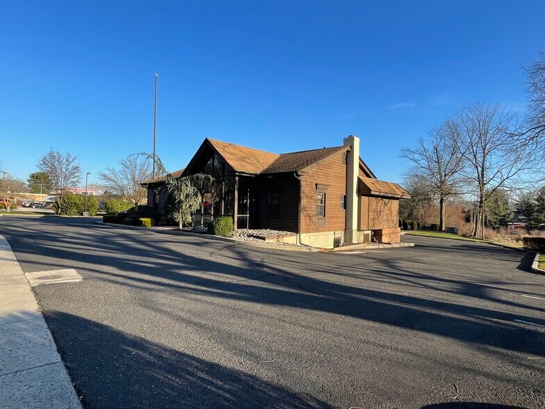 More Photos Of 1780 Swede Rd, Blue Bell Office For Sale