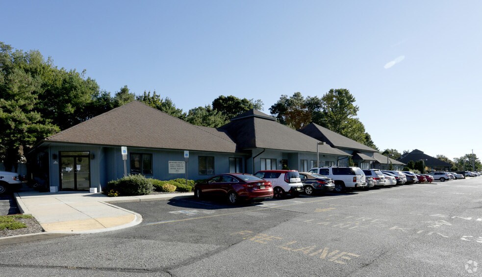 More Photos Of 154 Route 37 W, Toms River Medical For Lease