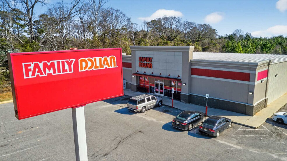 More Photos Of 17824 Montgomery Hwy, Highland Home Freestanding For Sale