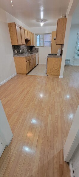 More Photos Of 1814 Grismer Ave, Burbank Apartments For Sale