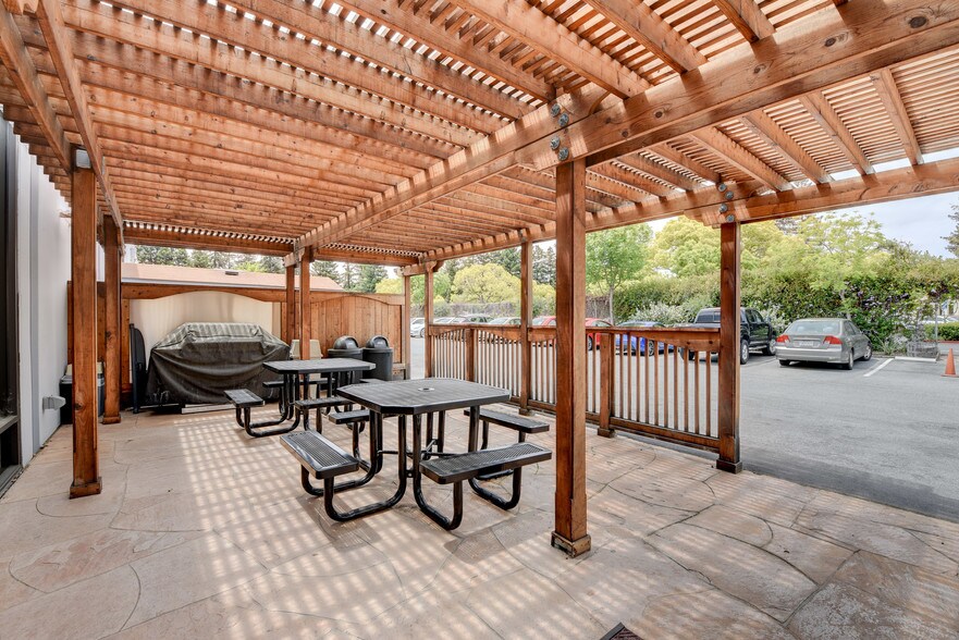 More Photos Of 1215 Terra Bella Ave, Mountain View Unknown For Lease