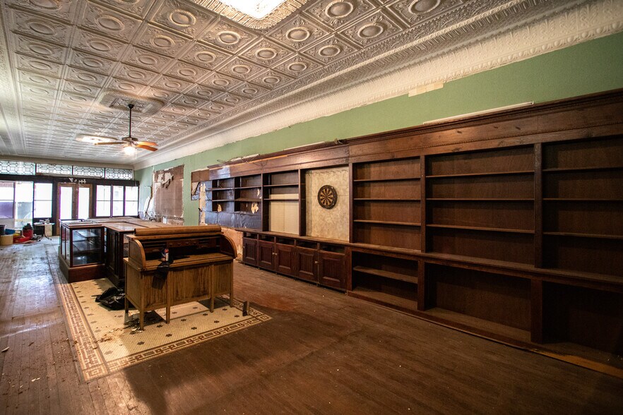 More Photos Of 514 S Elm St, Greensboro Storefront Retail Residential For Sale