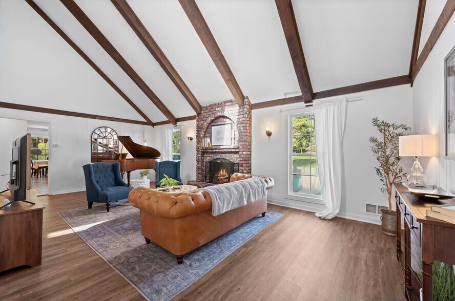 More Photos Of , Blue Springs Specialty For Sale