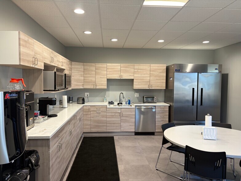 More Photos Of 4705 Clyde Park Ave SW, Grand Rapids Office For Sale