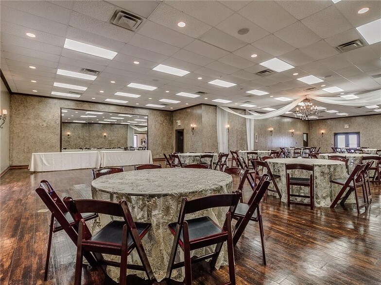 More Photos Of 9101 S Robinson Ave, Oklahoma City Lodge Meeting Hall For Sale