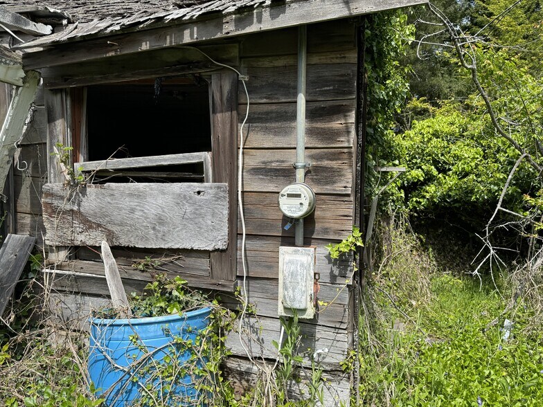 More Photos Of 23501 Branscomb Rd, Westport Land For Sale