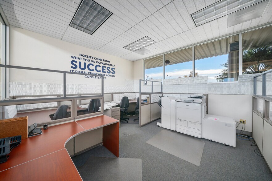More Photos Of 4301 Second Wind Way, Paso Robles Office For Lease