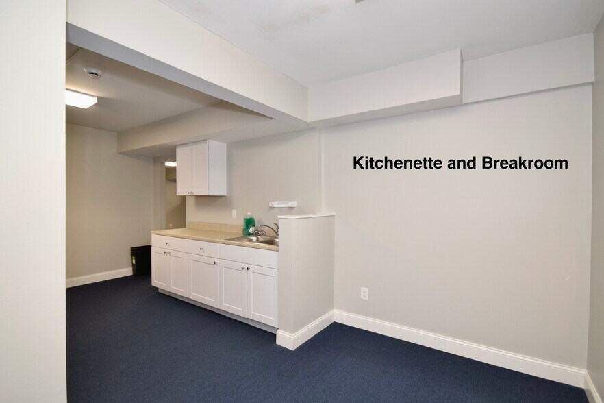 More Photos Of 7204 Executive Pky, House Springs Medical For Lease