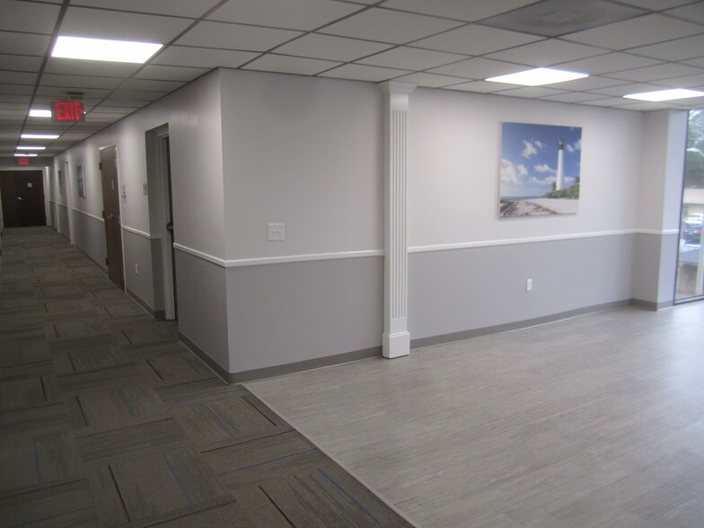 More Photos Of 2610 NW 43rd St, Gainesville Office For Lease