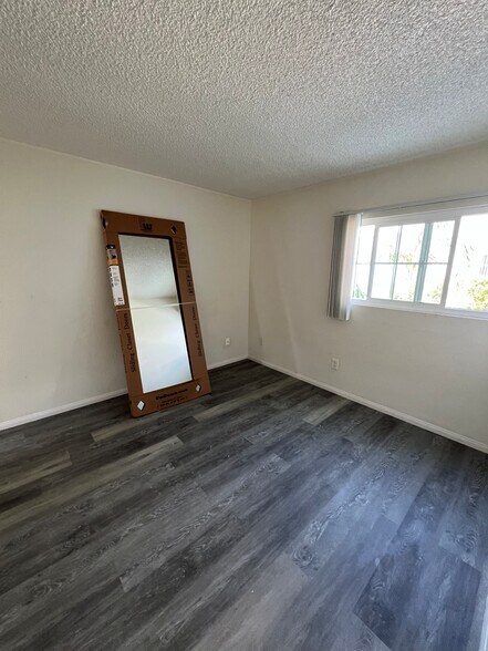 More Photos Of 1525 E Lynwood Dr, San Bernardino Apartments For Sale