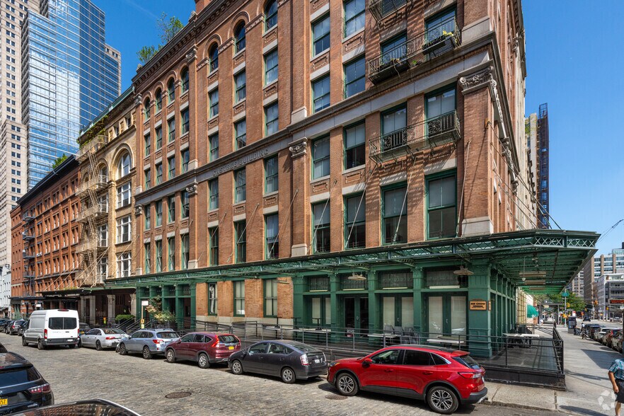 More Photos Of 125 Hudson Street, New York Apartments For Lease