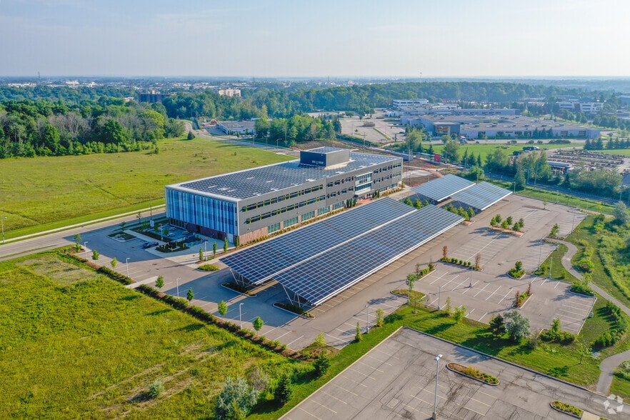 More Photos Of 420 Wes Graham Way, Waterloo Office For Lease