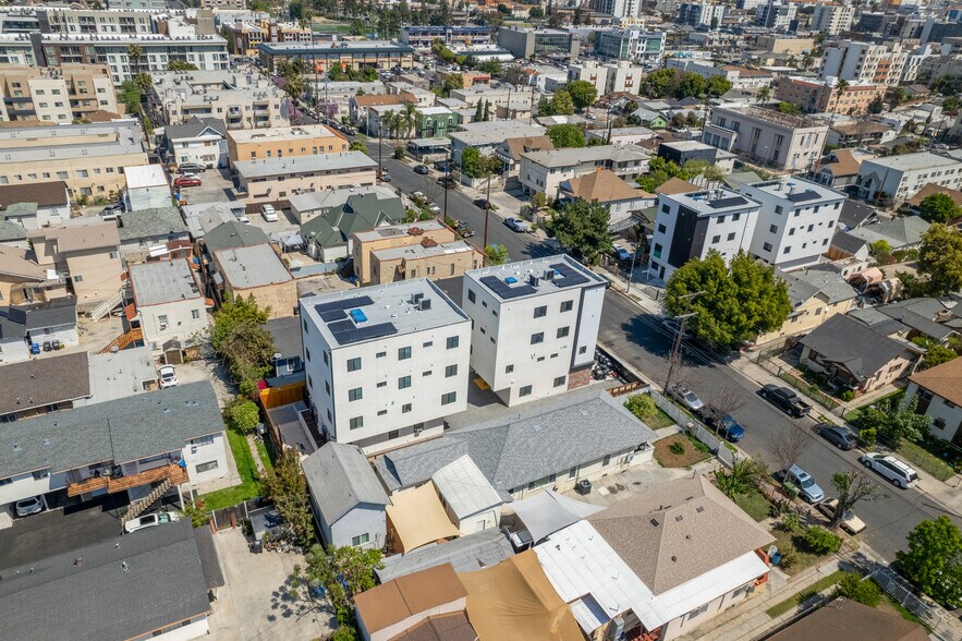 More Photos Of 1135 S Ardmore Ave, Los Angeles Apartments For Sale