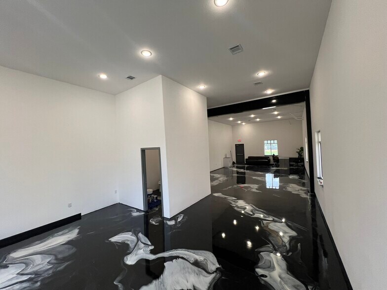 More Photos Of 6513 Chase Oaks Blvd, Plano Medical For Sale