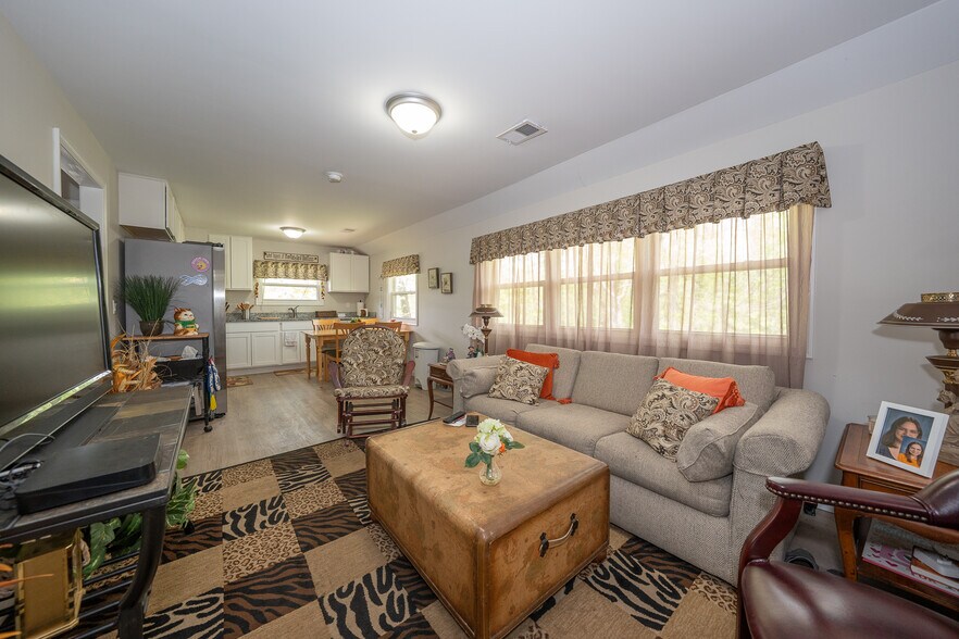 More Photos Of 530 Gravel Pike, Collegeville Apartments For Sale