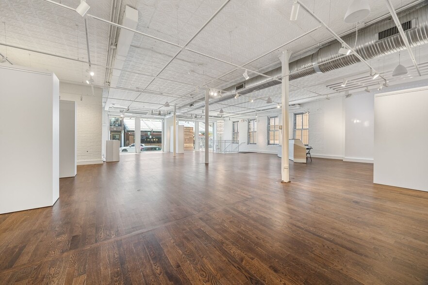 More Photos Of 1910 W North Ave, Chicago Storefront Retail Residential For Sale