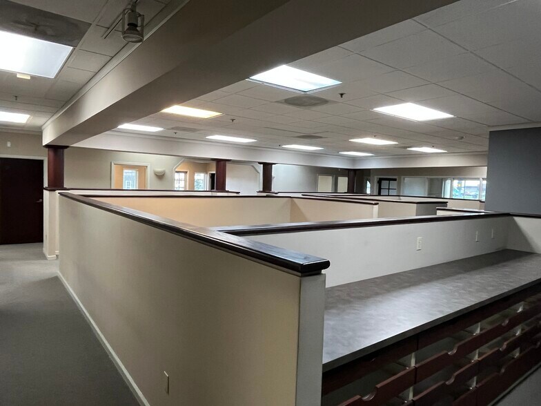 More Photos Of 8340 Auburn Blvd, Citrus Heights Office For Lease
