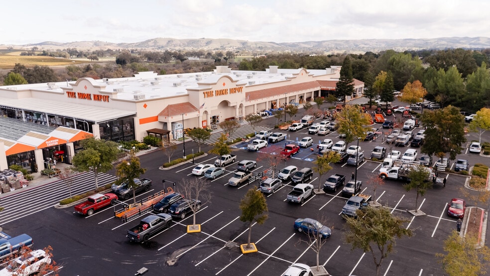 More Photos Of 905 El Camino Real, Atascadero Unknown For Lease