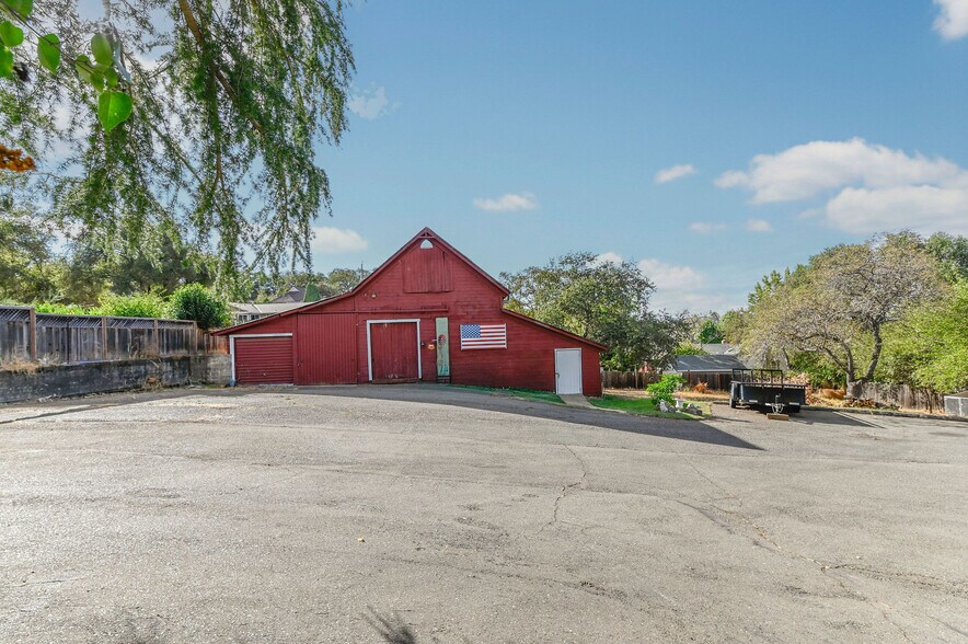 More Photos Of 68 Church Hill Rd, San Andreas Flex For Sale