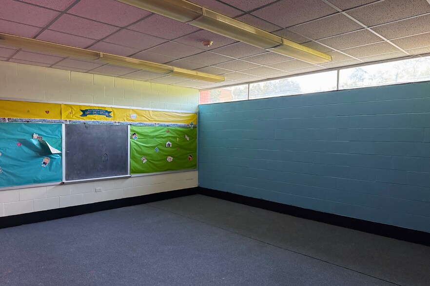 More Photos Of 821 Laurel St, La Marque Religious Facility For Sale