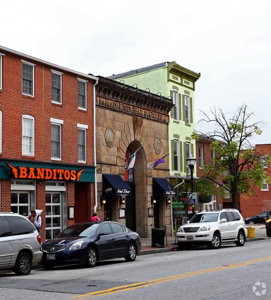 More Photos Of 1108-1110 S Charles St, Baltimore Bar For Sale