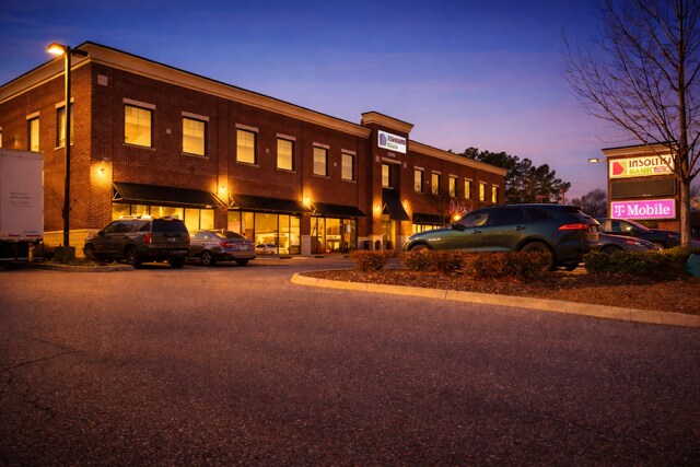 More Photos Of 5299 Poplar Ave, Memphis Freestanding For Lease